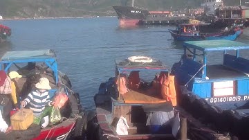 Quy Nhơn city : cảng cá quy Nhơn 2015