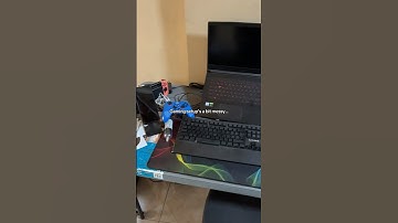 Cleaning a messy gaming setup #shorts #gaming #setup