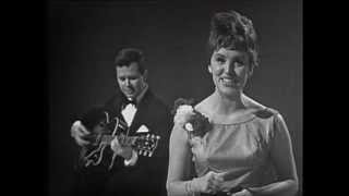 1963 Eurovision Denmark - Grethe & Jorgen Ingmann - Dansevise HQ