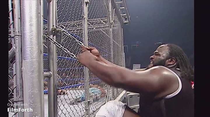 Mark Henry Somehow Breaks Off A Locked Chain