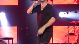 Video thumbnail of "Patrick Fiori "toutes les peines" en live à Berck 2014"