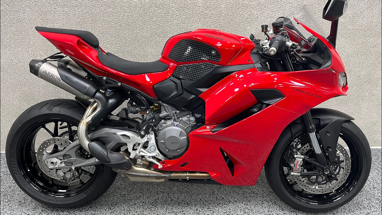 2025 Ducati Panigale V2 at Joe’s Bikes - $14,999