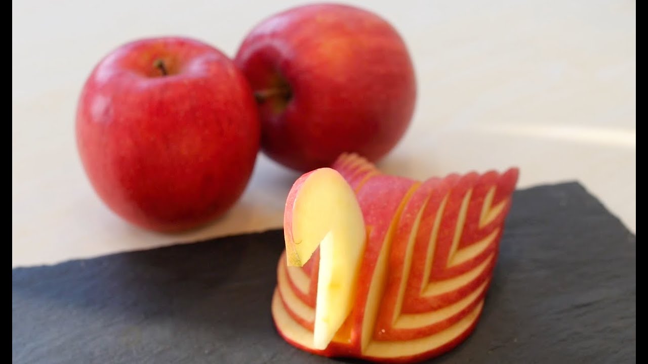フルーツの飾り切り りんごで作る アップルスワン Youtube