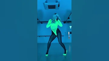 Ashley Roberts - Toxic (Britney Spears) (Dance Video)