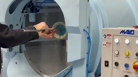 Mayo Engineering Hand Barrel Rain Sander In Use