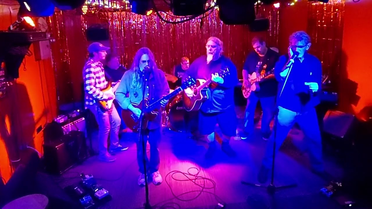 04 I Can't Get Next To You