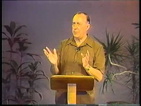 فيديو: ديريك برنس - مترجم الكتاب المقدس