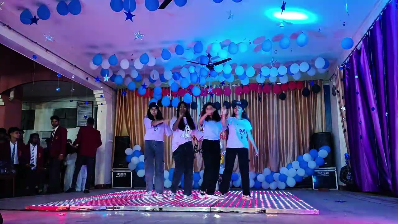 Jawahar Navodaya vidyalaya maharajganj farewell dance by class 11th girls Anushka & Shivangi 2025