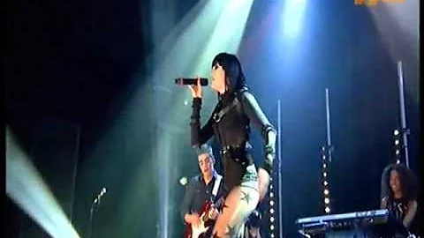 Jessie J ft. Devlin - Price Tag live MTV