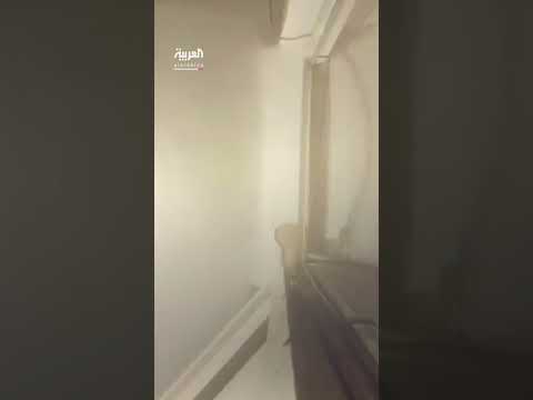 صاروخ إيراني يصيب منزلاً في تل أبيب مباشرةً