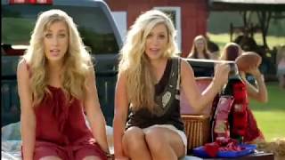Maddie &amp; Tae - Girl In A Country Song