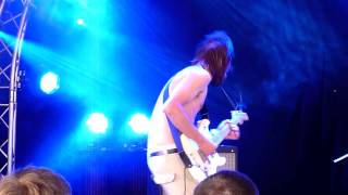 Ape Uiz (Live at Roskilde Festival, July 2nd, 2011)