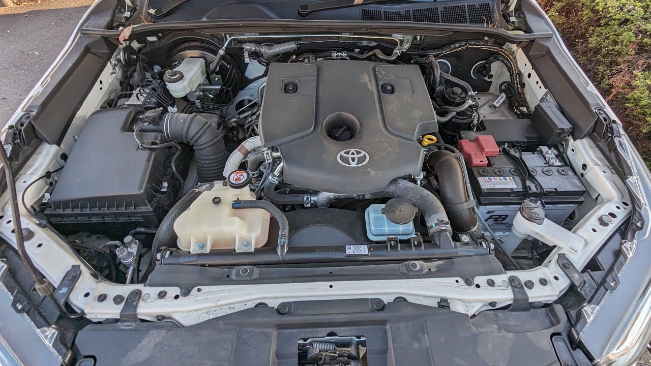 Hilux Engine Sound 🔊 2.8L Diesel | AN120/AN130