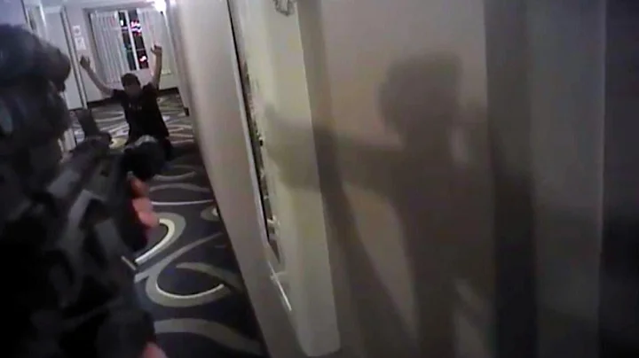 Footage Shows Man Begging For His Life Before Officer Shoots Him Dead in Hotel - DayDayNews