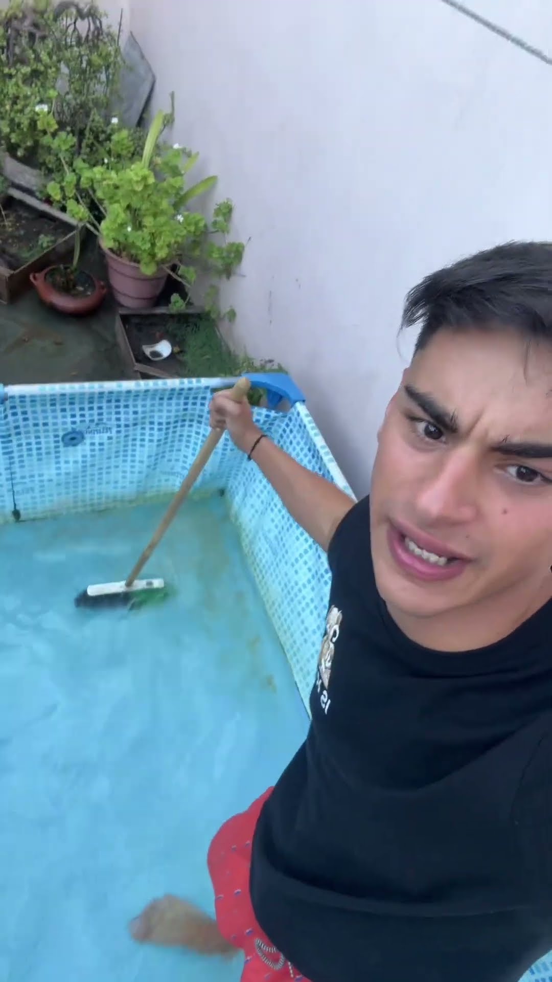 JUANCITO EL PILETERO EN ACCIÓN?