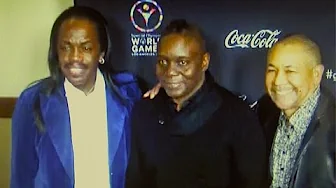 EARTH, WIND & FIRE perform swinging version of 'Joy to the World' at Christmas concert - 2014 EARTH, WIND & FIRE perform swinging version of 'Joy to the World' at Christmas concert - 2014
