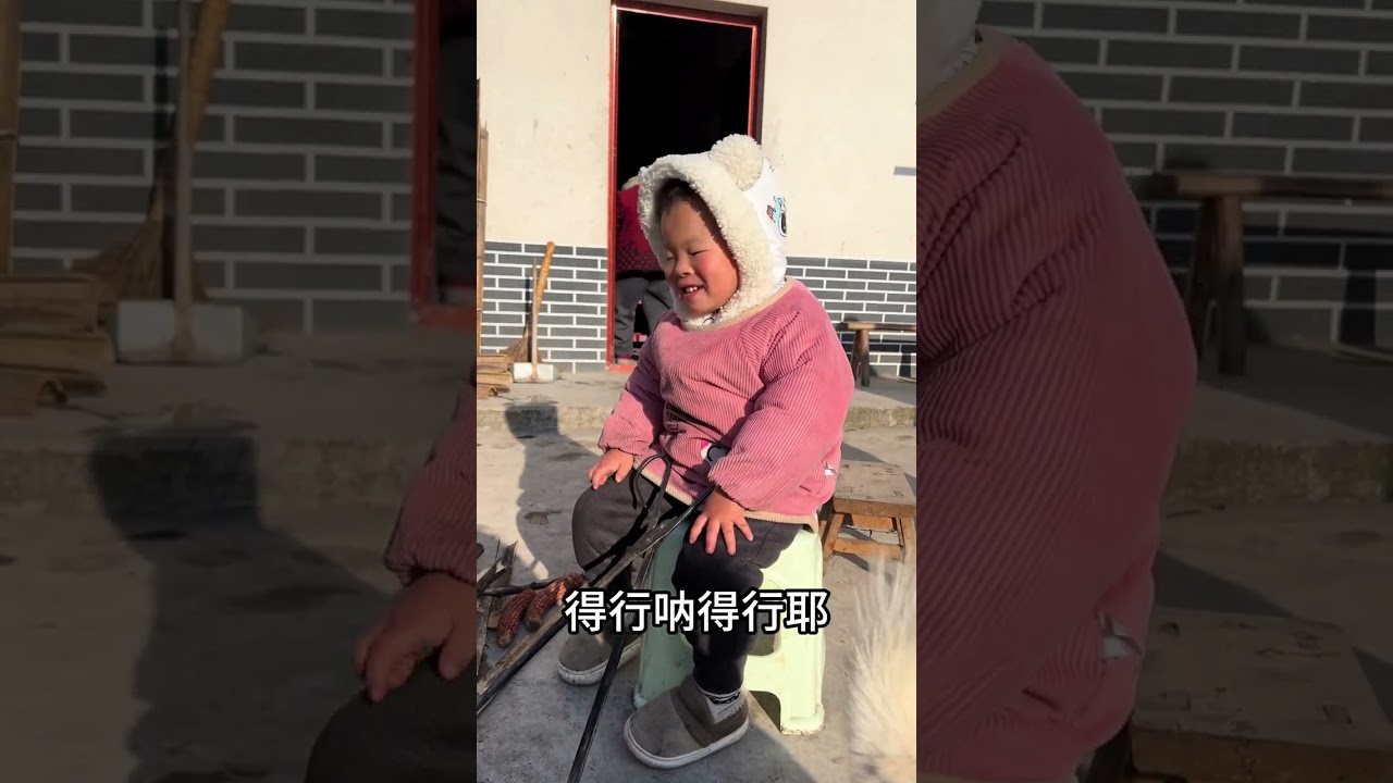 舅子家请吃刨猪饭，老谭扛起猪腿就跑未成功，只好饱餐一顿来满足 