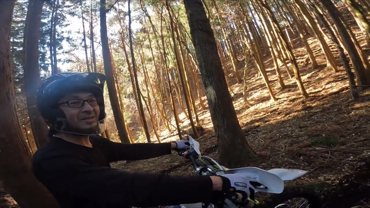 林ツー　整備不良Bobさんリヤサス壊れてます。