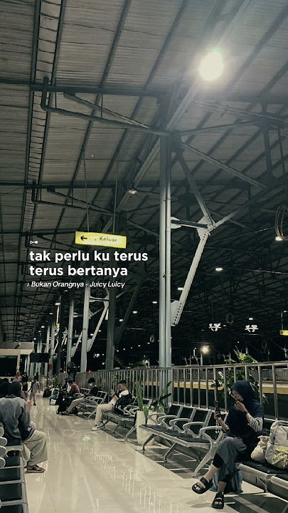 Juicy luicy ~ bukan orangnya #liriklagu #lyrics #story #juicyluicy