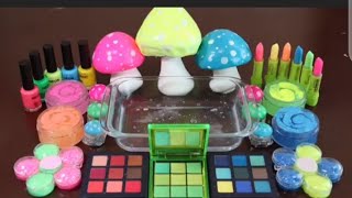Neon mushroom 🍄 slime mixing makeup and random into glossy glitter