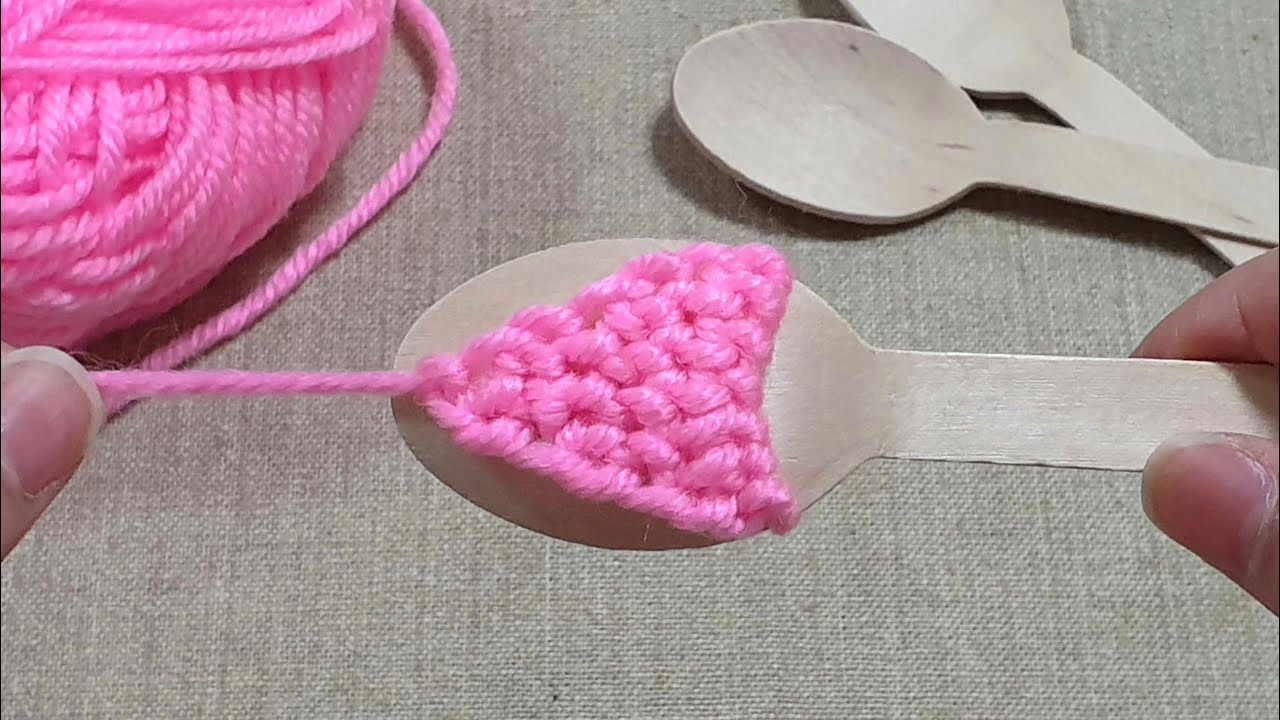 Amazing Woolen Flower Making Idea using Spoon - Hand Embroidery Flower Design -Easy Trick -DIY Craft