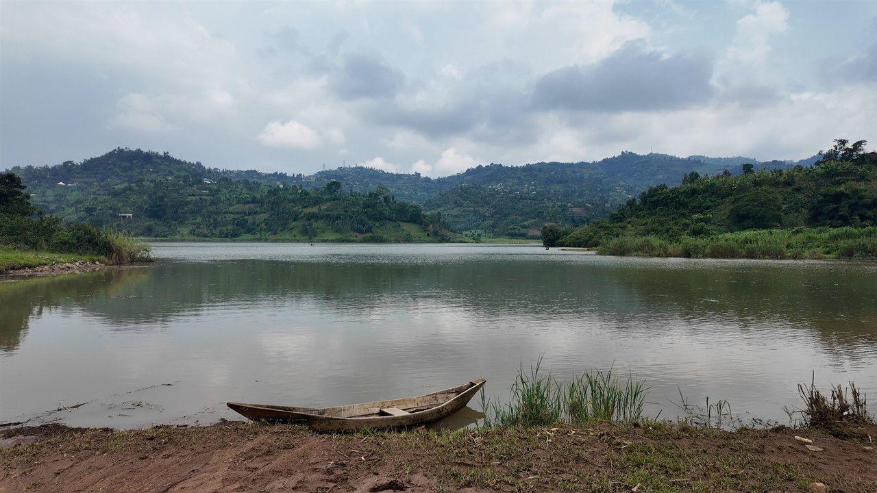 Congo Nile Trail: Day 1. Rubavu - Cyimbili guest house, 15 km