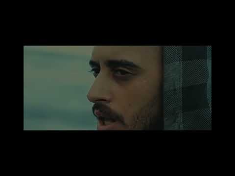 واقف مزدوم