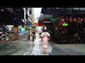 [4K THAILAND] Heavy Rain Walk in Bangkok City (Asoke to Nana)