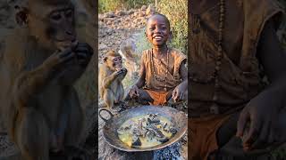 Hadzabe tribe eating520 #africa #mukbang #hadzabelife #wildlife #food