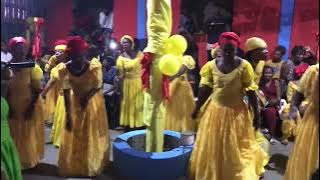 Ki melem yo rayim Mwen pap Manje nan men yo Tijan Dantò