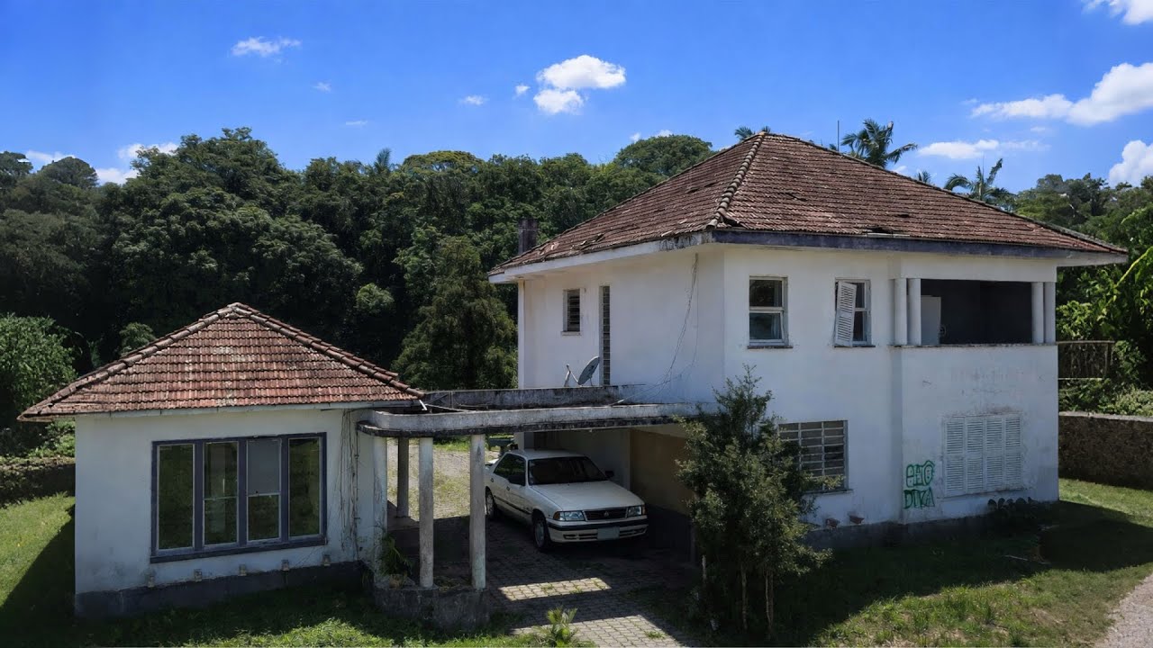 O Clima Pesado Dentro do Sobrado Invadido – Uma Exploração de Alto Risco