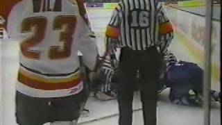 Kris King vs Wade Belak
