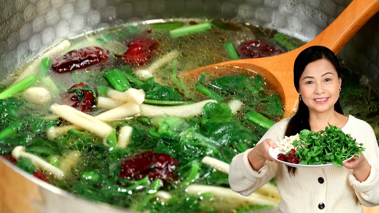 Простой суп из кресс-салата с морепродуктами, грибами и финиками | Суп из кресс-салата