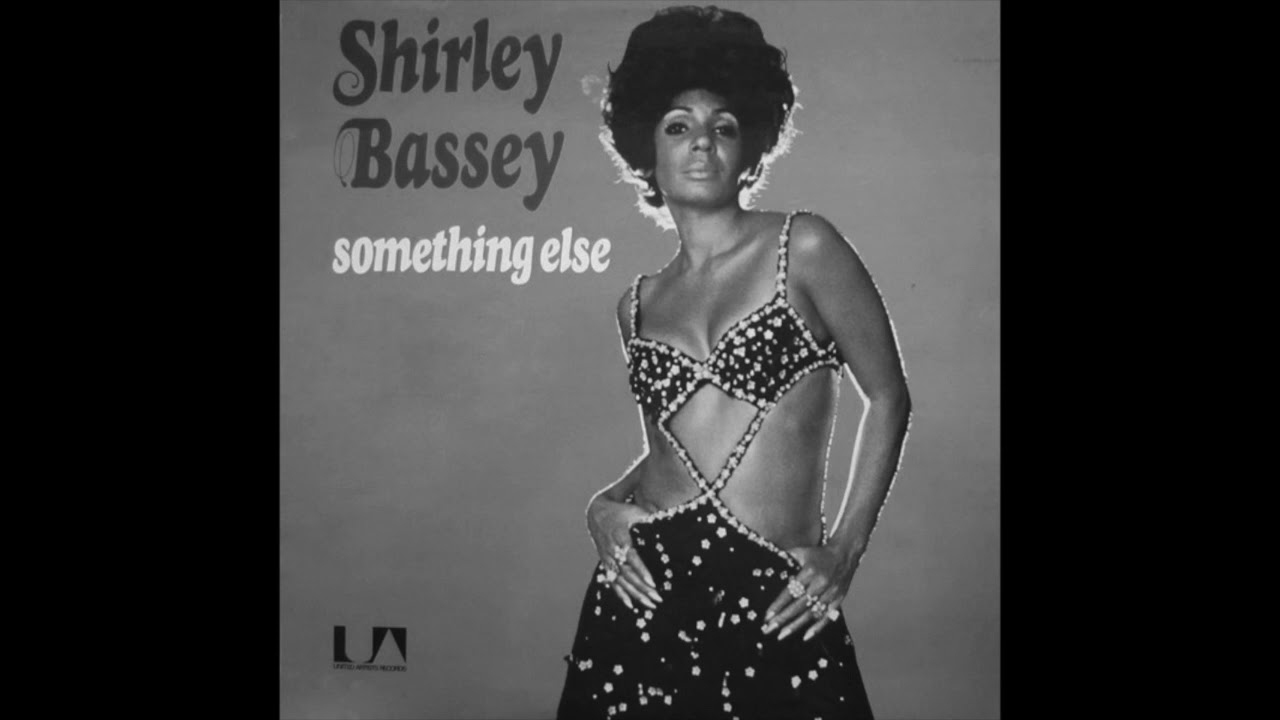 Mira Shirley Bassey - It's Impossible en YouTube Mira Shirley Bassey - It's Impossible en YouTube