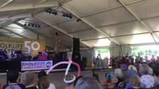 50 YEARS. SMITHSONIAN. FOLKLIFE/ CIRCUS ( 14 ) HOOP SPECTACLE !