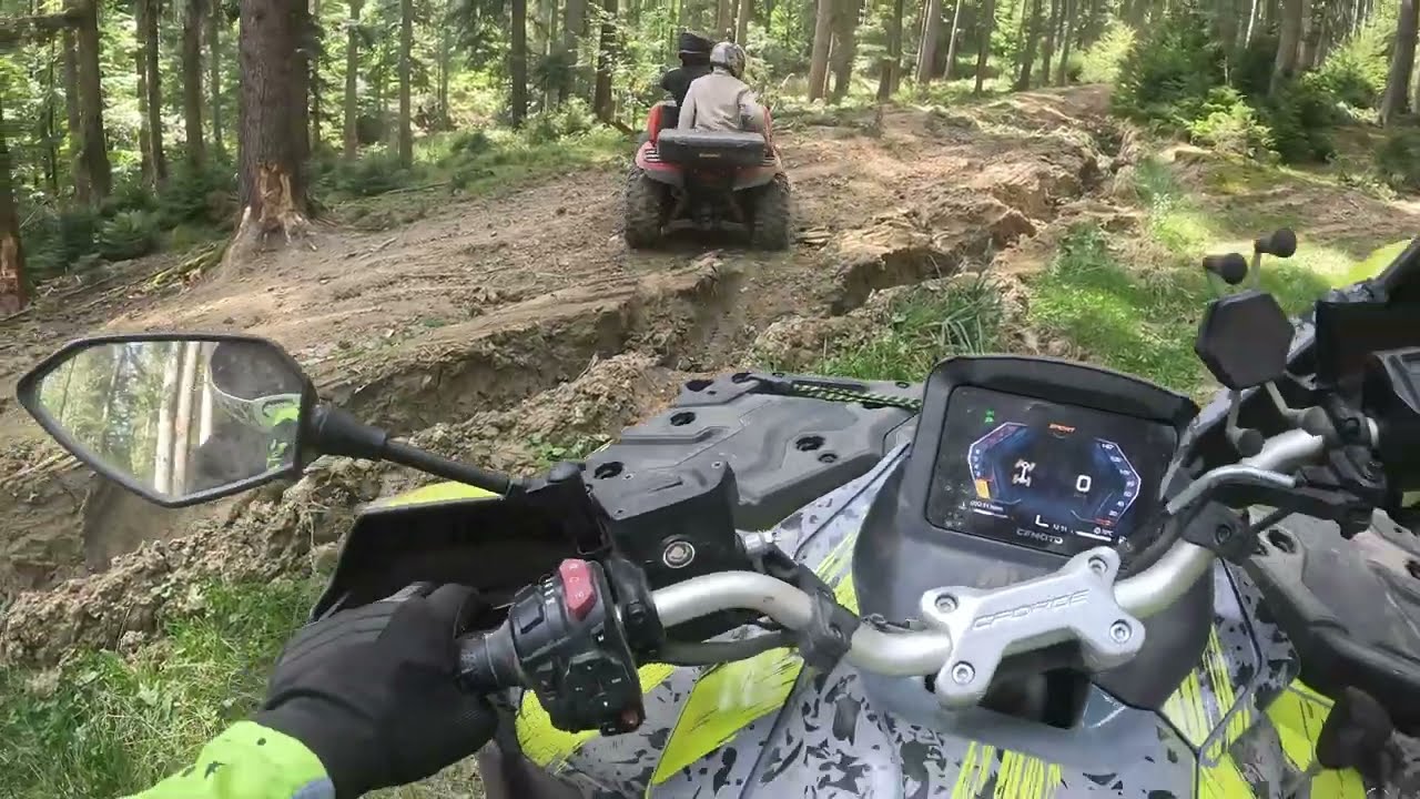 Ma fugaresc cainii ciobanesti pe Rarau 🐶🏔 adrenalina pe 2 roti 🏍🚀