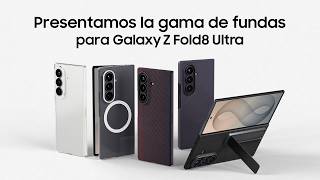 Fundas para Galaxy Z Fold8 Ultra | Samsung
Este es el vídeo oficial de presentación de la gama de fundas para el Galaxy Z Fold8 Ultra: Carbon Magnet Case, Carbon Magnet Standing Case, Silicone Magnet Case, Clear Magnet Case y Clear Case 🔥 Descubre las fundas oficiales diseñadas para complementar el ultradelgado Galaxy Z Fold8 Ultra. Desde acabados de alta calidad en aramida y la comodidad de los imanes hasta la versatilidad de manos libres y una protección cristalina, cada funda está diseñada para ayudarte a sacar el máximo partido a tu día con confianza, estilo y un sinfín de posibilidades a lo largo de toda la jornada 😎
Más información: http://smsng.co/ZFold8Ultra_Case-Intro
00:00 Introducción
00:08 Funda magnética de carbono y funda de carbono con soporte
00:34 Funda magnética de silicona
00:52 Funda magnética transparente y funda transparente
Esto es lo que encontrarás en la gama:
1. Funda Carbon Magnet: ideal para usuarios que buscan una protección ultradelgada digna del nombre «Ultra». Fabricada con aramida, protege contra los arañazos y mantiene su acabado de primera calidad con el paso del tiempo. Los imanes integrados ayudan a alinear tu dispositivo para una carga inalámbrica rápida, perfecta para personas emprendedoras que exigen lo mejor en cada detalle.
2. Funda con soporte de carbono: Recomendada para usuarios que buscan una protección de primera calidad que rinda tanto como ellos. El soporte integrado con parada libre se fija exactamente en el ángulo que desees, convirtiendo cualquier mesa en tu sala de proyección o centro de mando, sin necesidad de usar las manos y sin complicaciones.
3. Funda magnética de silicona: perfecta para los usuarios que buscan una funda suave al tacto pero que no renuncian a la comodidad. Totalmente compatible con el ecosistema de accesorios magnéticos, simplifica tu día a día —desde la carga hasta la fijación— al tiempo que aporta un toque de color llamativo y elegante a tu Galaxy Z Fold8 Ultra.
4. Funda magnética transparente: Para usuarios que buscan un estilo cristalino con la comodidad de los imanes. Los imanes integrados permiten una carga inalámbrica rápida y una compatibilidad perfecta con los accesorios magnéticos, mientras que el revestimiento antiamarilleamiento y antihuellas ayuda a mantener la funda transparente con un aspecto impecable y limpio.
5. Funda transparente: Para usuarios que prefieren una protección que pase prácticamente desapercibida. Delgada y transparente, permite que el diseño original del Galaxy Z Fold8 Ultra sea el protagonista, mientras que el revestimiento antiamarilleamiento y antihuellas ayuda a mantener un aspecto nítido y pulido.
*Pueden producirse daños en la superficie si el polvo o la suciedad permanecen atrapados entre la funda magnética y los accesorios acoplados, como los soportes de agarre, durante un periodo prolongado. Límpiala regularmente con un paño suave para ayudar a prevenir daños.
*Si cambias con frecuencia los accesorios acoplados al exterior de la funda, limpia la superficie de vez en cuando con un paño suave antes de usarla.
*Retira periódicamente los accesorios acoplados a la parte trasera de la funda, como los soportes de agarre, y limpia suavemente la zona de fijación con un paño suave antes de volver a colocarlos.
P: ¿Qué colores hay disponibles para la funda magnética de silicona del Galaxy Z Fold8 Ultra?
R: La funda magnética de silicona del Galaxy Z Fold8 Ultra está disponible en grafito, crema, violeta oscuro y verde oscuro.
P: ¿Qué compatibilidad tienen las fundas magnéticas para el Galaxy Z Fold8 Ultra con los accesorios magnéticos?
R: Las fundas magnéticas para el Galaxy Z Fold8 Ultra cuentan con imanes integrados que ayudan a alinear el dispositivo para una carga inalámbrica rápida. Además, garantizan una sujeción estable con accesorios magnéticos compatibles, como agarres magnéticos, baterías externas magnéticas, cargadores inalámbricos, anillas de sujeción, carteras y soportes para coche.
#GalaxyAI #GalaxyZFold8Ultra #Samsung Fundas para Galaxy Z Fold8 Ultra | Samsung