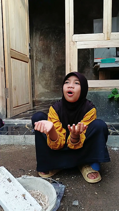 That's not how it's wrapped up #funny #comedy #entertainment warehouse #comedy #comedy soap opera...