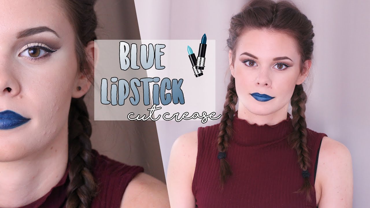 Porter Un Rouge à Lèvre Bleu Avec Un Cut Crease