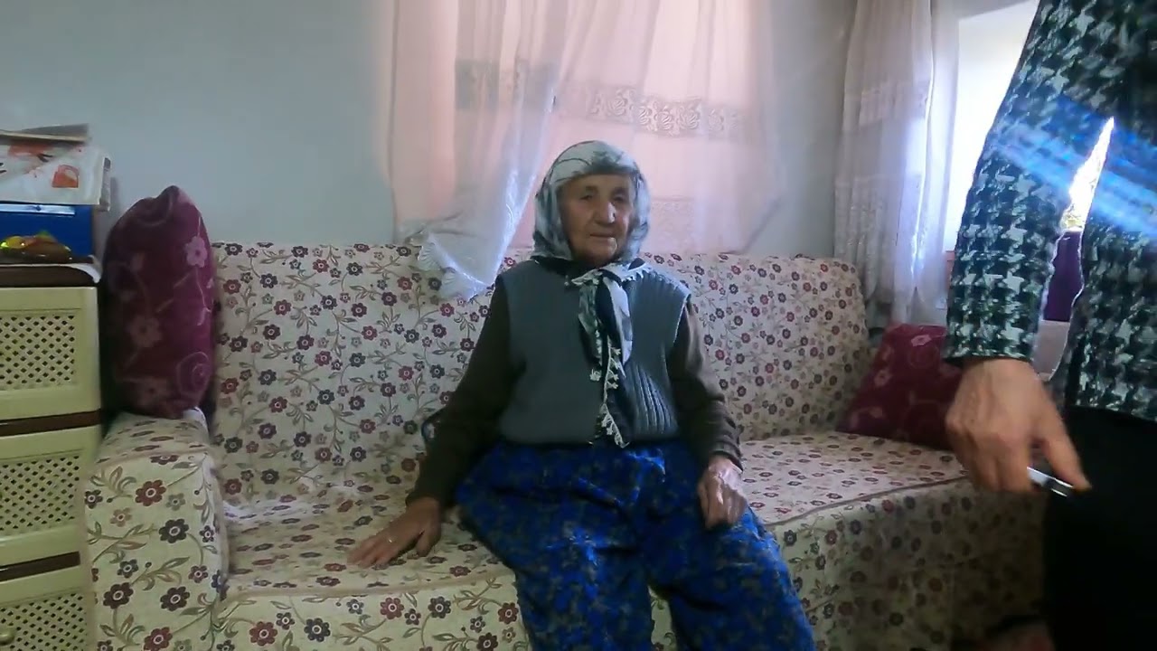 Türk köyünde yaşam . village life  köy hayatı