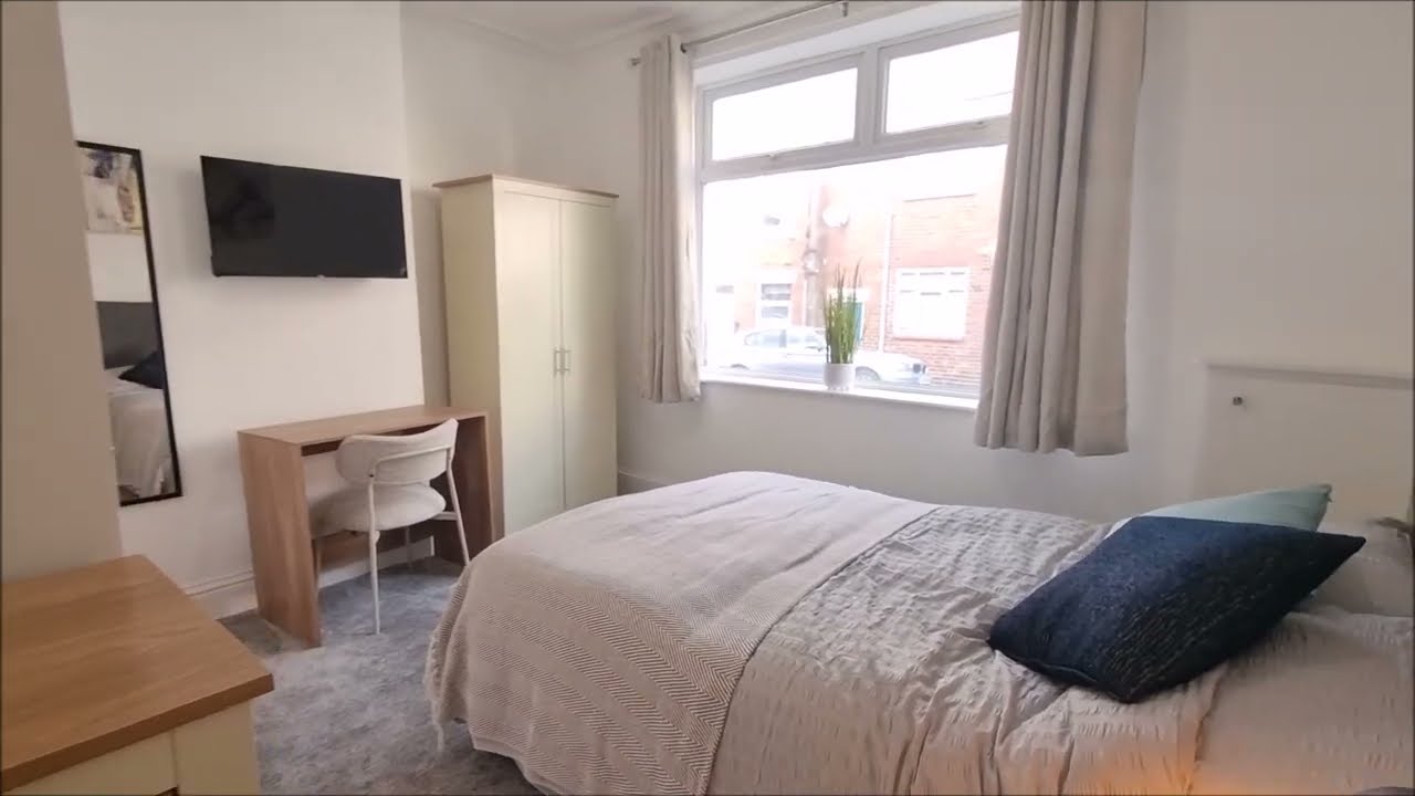 56 Enderley Street, Newcastle Under Lyme. Room to Rent. Video Tour
