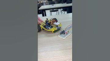 Sensor de distância + LED = mágica na eletrônica! #shorts  #arduino #circuito #eletronica #led