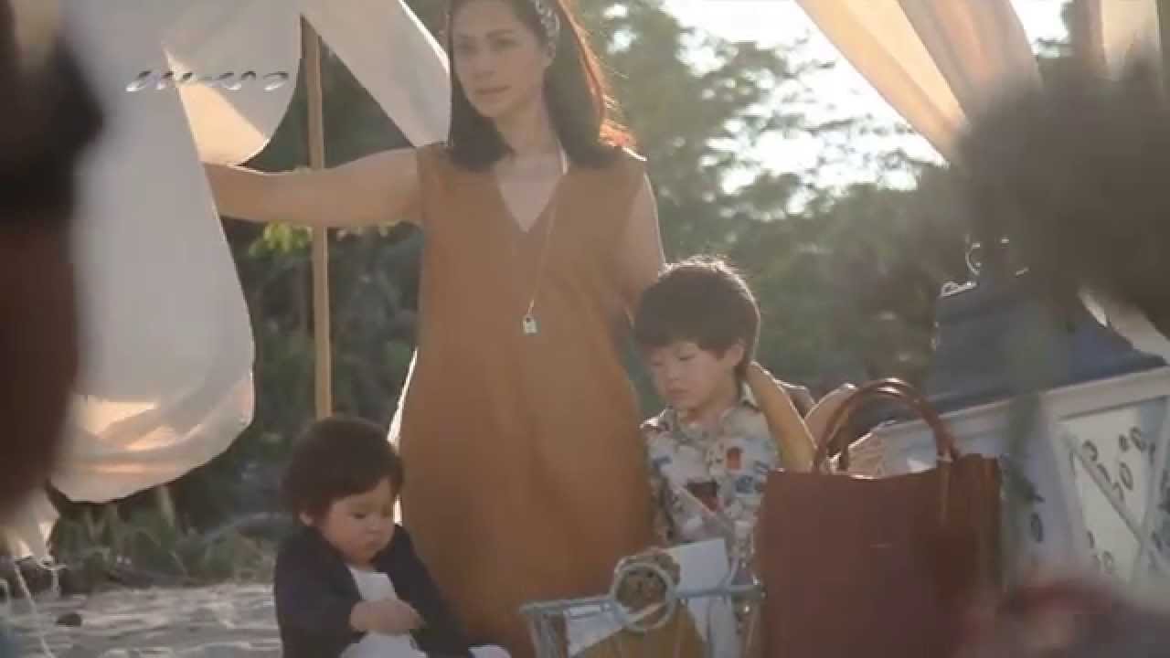 แหม่ม คัทลียาควงลูกๆ ถ่ายแบบลงปกแพรว