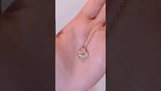 Van Cleef and Arpels : Vintage Alhambra pendent in rose gold unboxing ✨