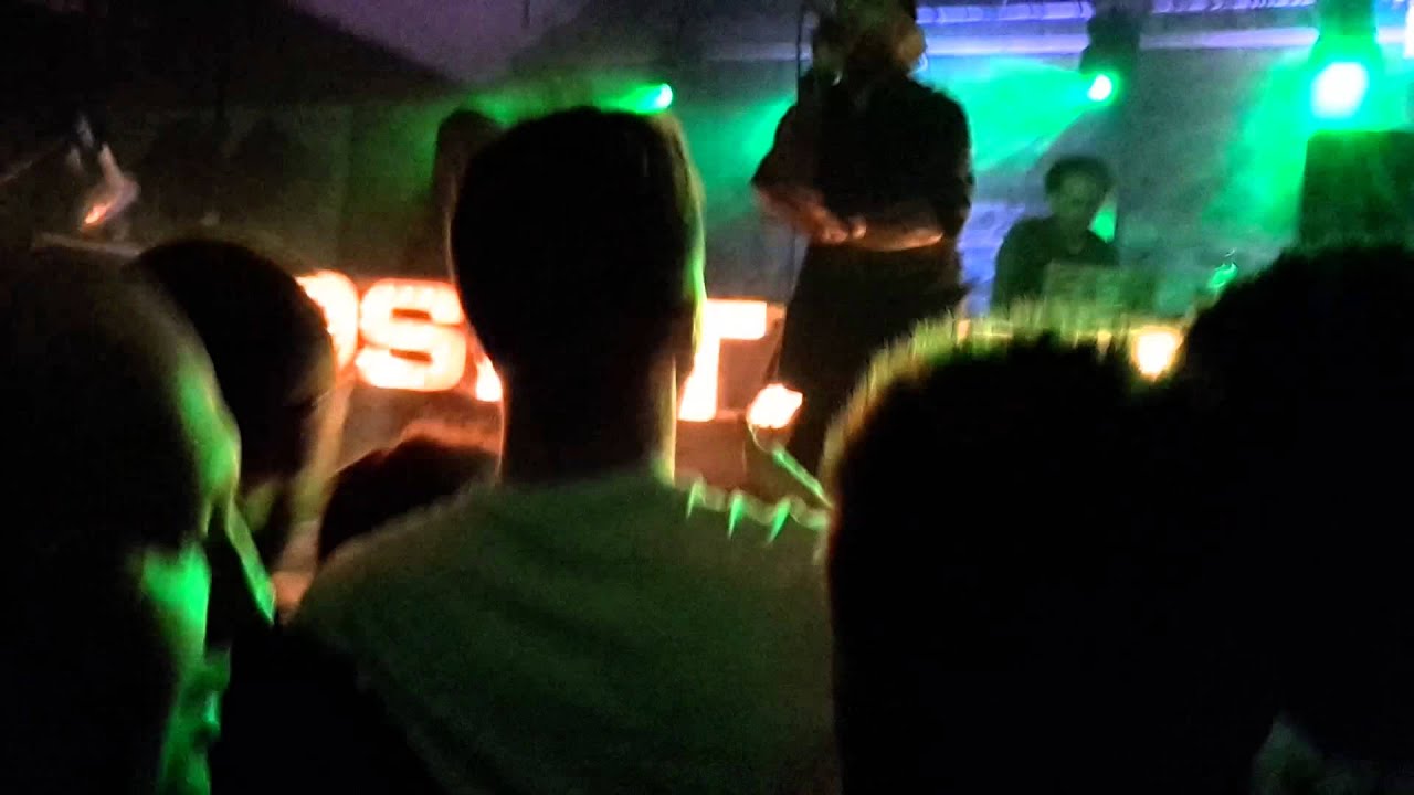 Hospitality @ Canal Mills Leeds - High Contrast!