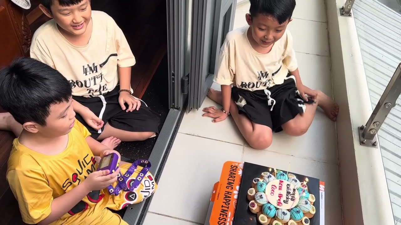 Chúc mừng sinh nhật con trai thứ!!! 8 tuổi