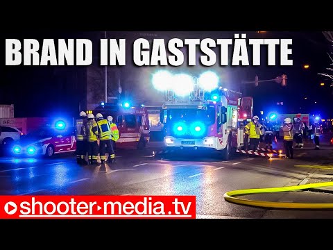 ? Brand in Gaststätte ? Feuerwehr Fellbach mit Drehleiter auf Personensuche ? 1 Verletzter