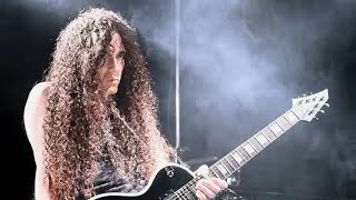 🔥⛩️世界的ギタリストが激怒!? 神社でダンス動画を撮影する外国人旅行者に注意喚起「このような無礼が続けば…」衝撃の発言に波紋広がる😱📱