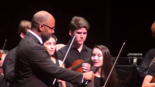 Dahianas violin presentation at the center of the square May 2015