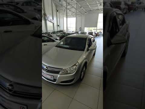 Опель Астра 2011 год ПаркАвто Липецк